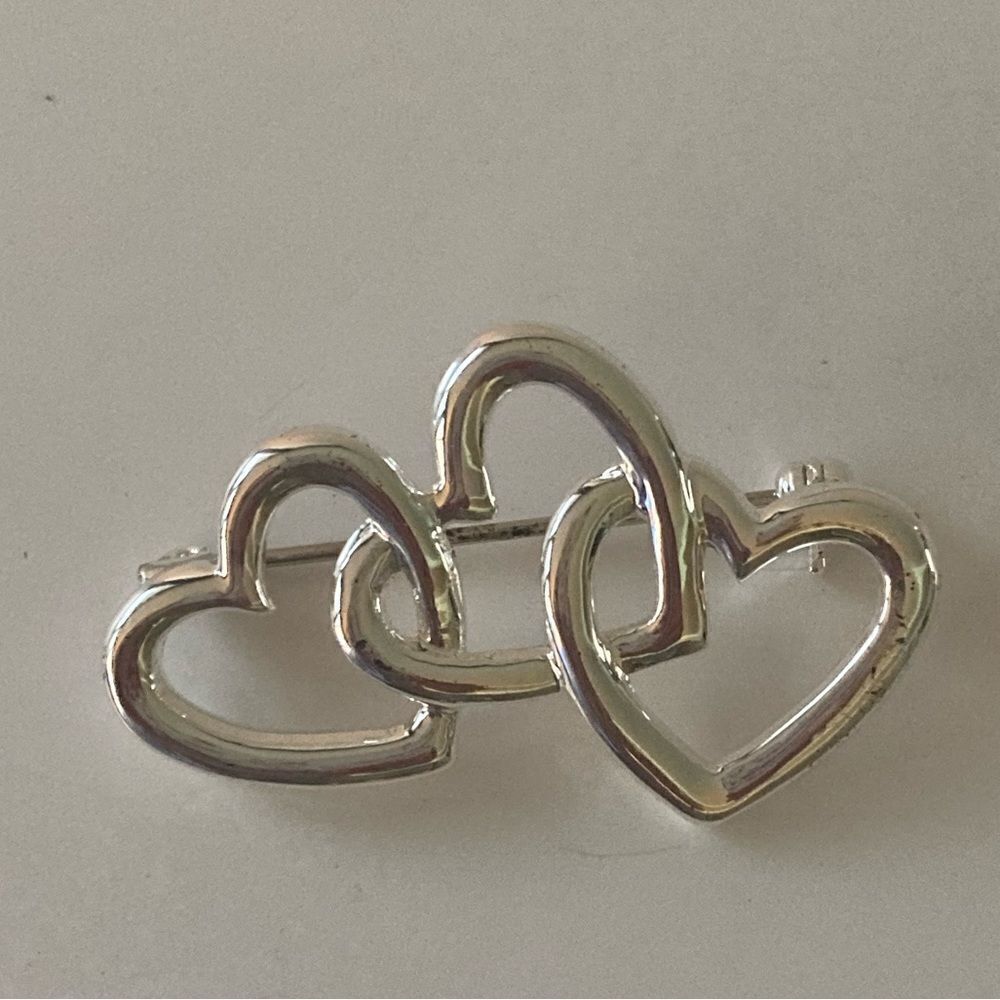 Vintage 80’s silver tone triple heart pin